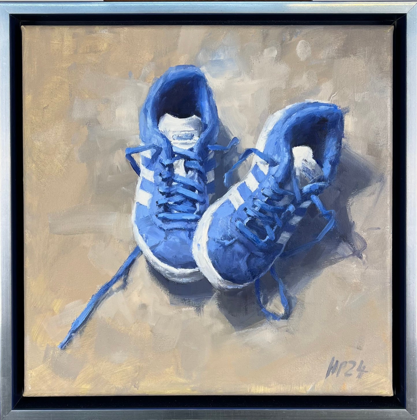 Petermann, Hanna, Kleine blaue Turnschuhe, 2024, Öl auf Leinwand, 30 x 30cm