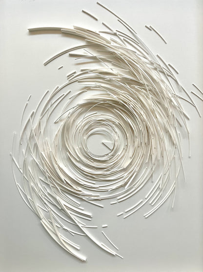 Mierzwa, Gabriele, Twister Sky WEIß, 80 x 60cm, 3D-Papierobjekt, Objektrahmen mit Museumsglas