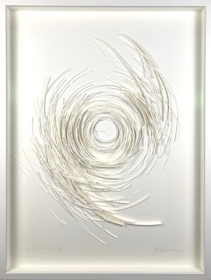 Mierzwa, Gabriele, Twister Sky WEIß, 80 x 60cm, 3D-Papierobjekt, Objektrahmen mit Museumsglas